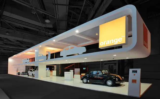 Stand Orange sur le salon mondial de l'auto, par FG Design
